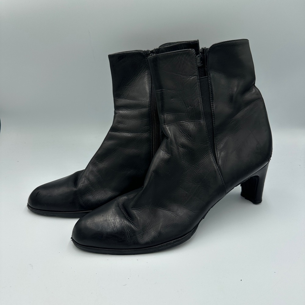 Stuart Weitzman Black Leather Ankle Booties Kitten Heel Size 8 B 04651